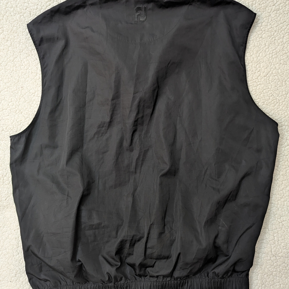 FootJoy Black Golf Sleeveless Jacket - Picture 7 of 7